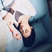 复古的伤感女生微信头像