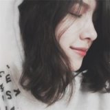 女生头像动漫黑白 唯美忧伤的女生微信头像