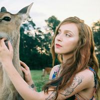 <b>清新的简约的女生的微信头像</b>