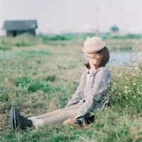 简约的唯美的漂亮的女生头像 简约的唯美的漂亮的女生头像