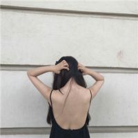 性感个性的简约的女生的头像
