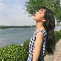 简约个性的女生的微信头像