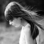 疯狂伤感的头像 微信头像男生带字伤感