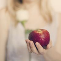 女生手部特写唯美意境个性头像 青春不是一段年 女生手部特写唯美意境个性头像 青春不是一段年