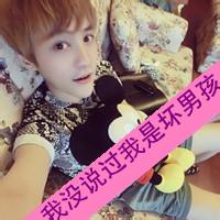 情侣头像女的欺负男的 情侣女欺负男头像
