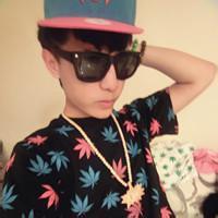 黑白情侣戴帽子头像 戴帽子情侣头像一对