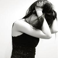 情侣黑白头像写作业 黑白情侣头像