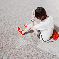 微信情侣穿球服投篮头像 穿篮球服的情侣头像