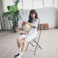 简约的好看的唯美的女生头像