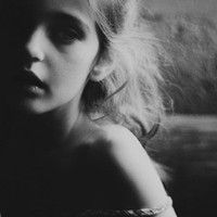 唯美的黑白欧美女生头像 唯美的黑白欧美女生头像