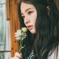 唯美清新的长发美女图像