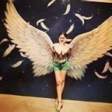 头像情侣一左一右污相濡以沫，共闻花香