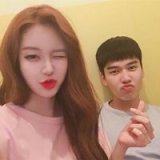 两张都在亲吻的情侣头像清新唯美的可爱情侣