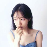 适合大学生用的女生头像 向前跑迎着冷眼与嘲笑