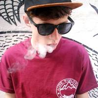 自由少年霸气的微信头像 爱过怕过只剩下寂寞 自由少年霸气的微信头像 爱过怕过只剩下寂寞