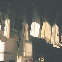 伤感说说带图片文字控精选 你的世界万人拥挤而