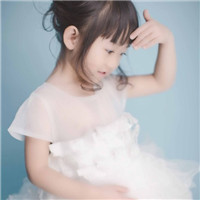 喜欢漂亮的裙子喜欢美美的拍照 小 喜欢漂亮的裙子喜欢美美的拍照 小