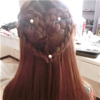 不要浪费了你的一头长发 心形编发