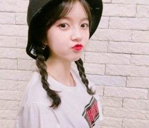 文静脱俗美丽大方清新小女生头像