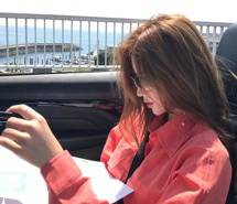 唯美气质长发美女微信女生头像