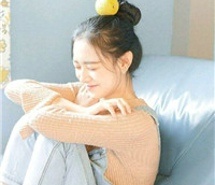 夏日小清新唯美美女微信头像