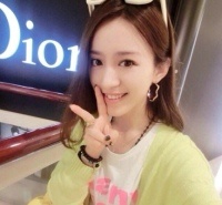 君为花醉，花却不随女生头像