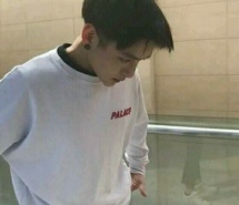 可乐记得加冰，爱你一定走心  帅气高大有型低调