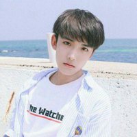 伤感寂寞空虚帅气的小男生微信头像