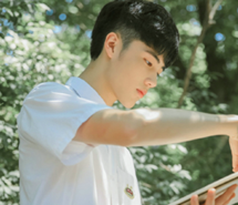 小清新阳光帅气小男生微信头像 小清新阳光帅气小男生微信头像