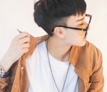 喜欢你的个性 伤感高清小帅哥男生头像