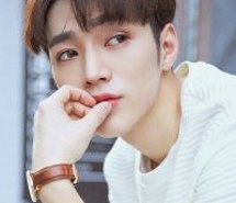 95后阳光清新小帅哥男生头像