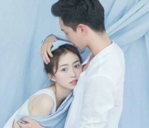 爱做怪的调皮可爱小情侣头像