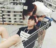 和你在一起我很幸福 浪漫幸福的小情侣头像