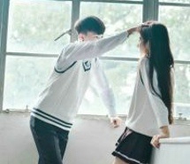 落落大方才会招人喜  情侣头像