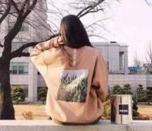 踏花游湖微信女生头像