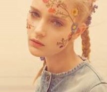 情到深处人孤独心寂寞