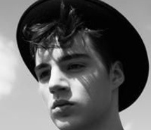 忧郁男神黑白头像