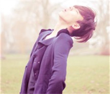 棱角被岁月磨平