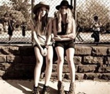 镜花水月微信姐妹头像 镜花水月微信姐妹头像