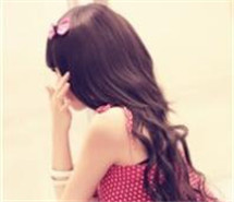 唯美女生头像：浅笑相安