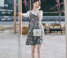 每个人都应该尝试碎花裙不是吗   时尚夏季碎花 每个人都应该尝试碎花裙不是吗   时尚夏季碎花