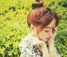 李小璐休闲性感风电脑壁纸