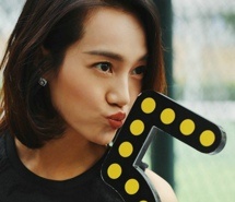 美女主持人朱丹时尚写真图集