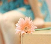 小清新鲜花意境少女图片 小清新鲜花意境少女图片