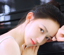 大眼可爱舞蹈美女写真高清手机壁纸