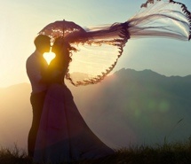 爱情将两个人由陌生变成熟悉 唯美情侣图片