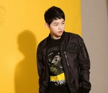 宋仲基 广告拍摄花絮图片壁纸