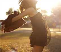 陌上流年，且吟且行