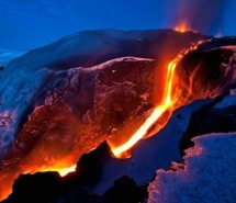 壮丽火山风景高清桌面壁纸