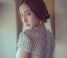 Angelababy  低胸长裙华丽唯美手机壁纸